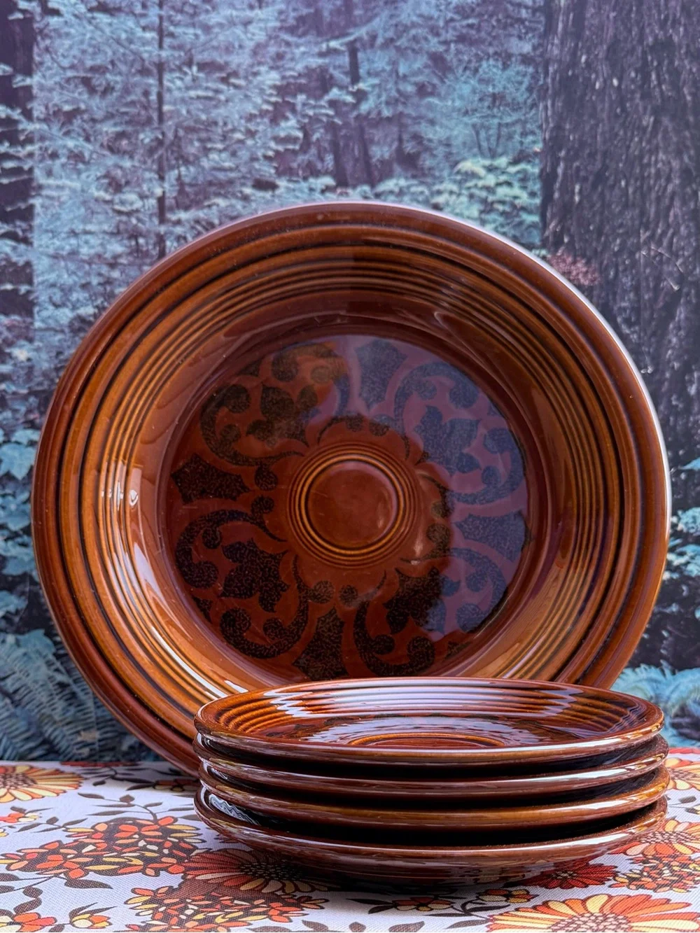 🍽️ Vintage Mid-Century Modern (1967) Floral Scroll Pattern Plates Set 🍽️